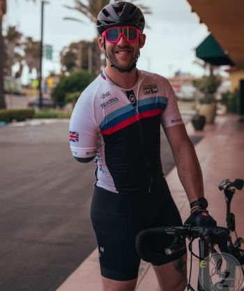 Dan cycling with one arm