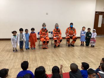 London's Air Ambulance Charity's crew visiting Rainbow House